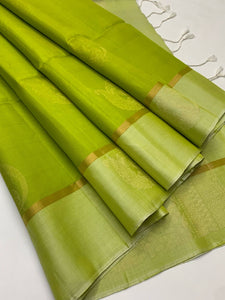 Classic Lime Green Bliss Elegance Handloom Soft Silk Saree SS24797