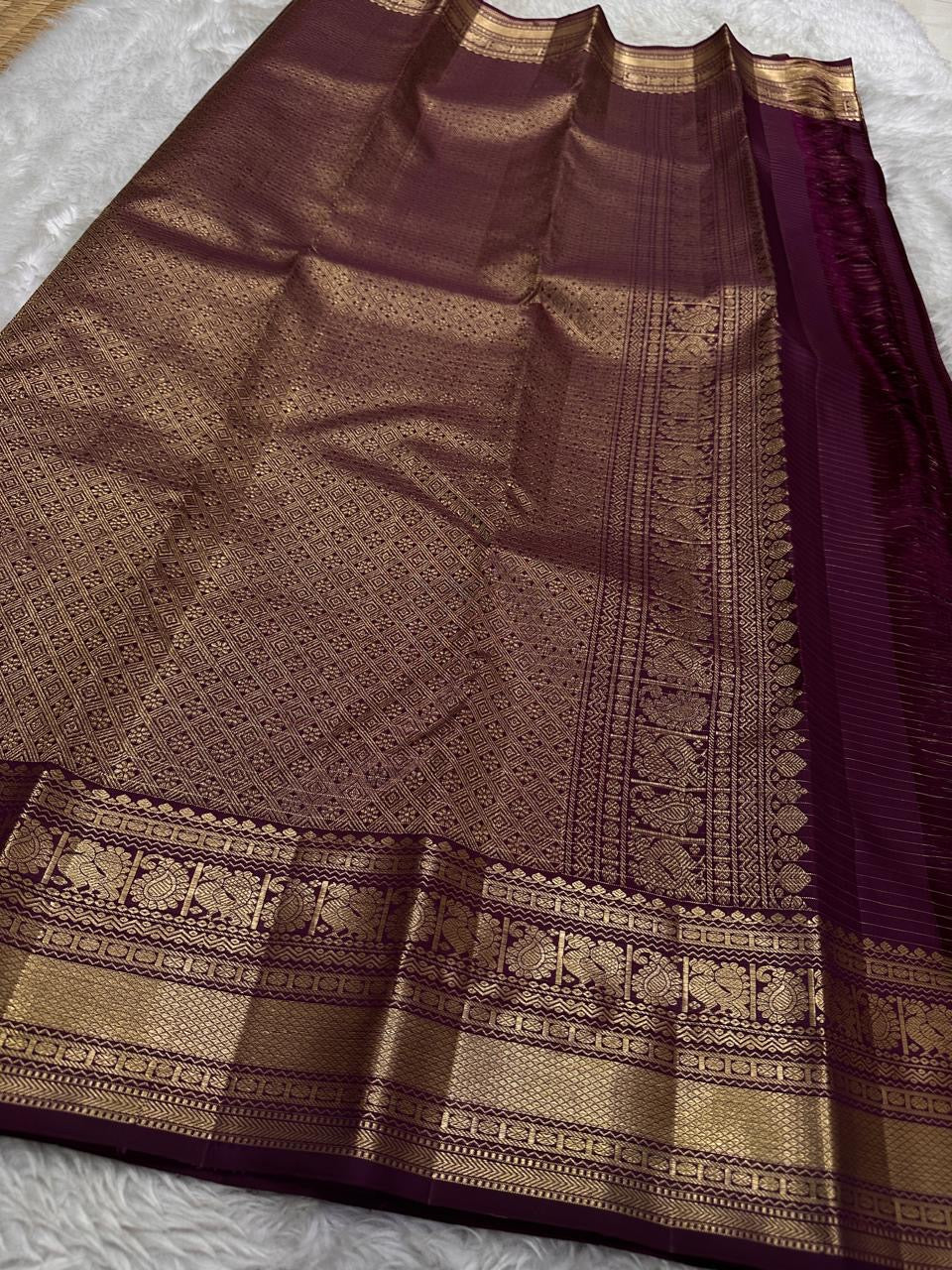 Classic Berry Plum Kanchipuram Handloom Silk Saree SS25912