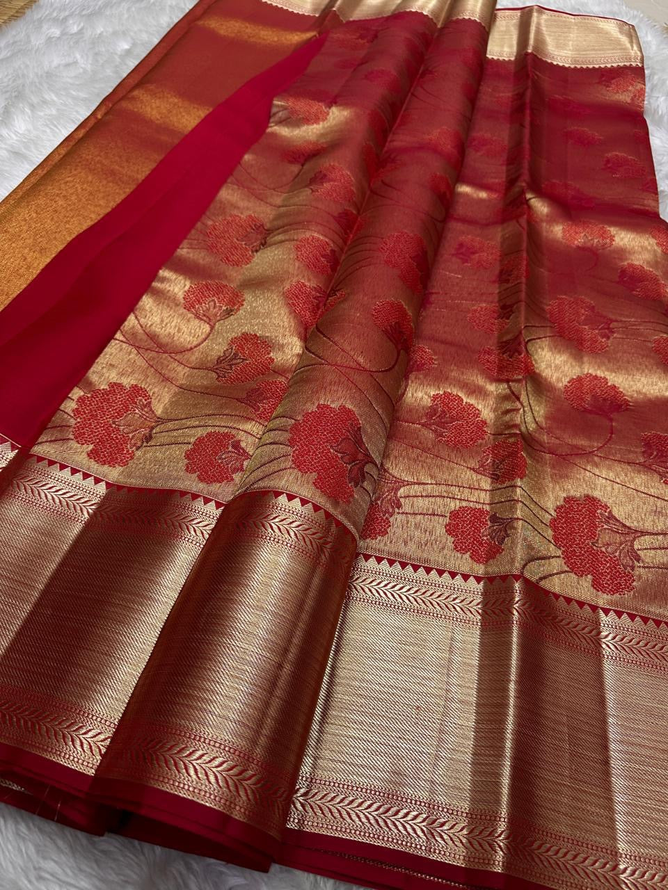 Classic Crimson Red Bridal Elegance Kanchipuram Handloom Silk Saree SS25910