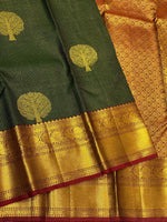 Load image into Gallery viewer, Classic Bottle Green &amp; Brick Red 2gm Zari Vaira Oosi check Butta Bridal Elegance Kanchipuram Handloom Silk Saree SS23620
