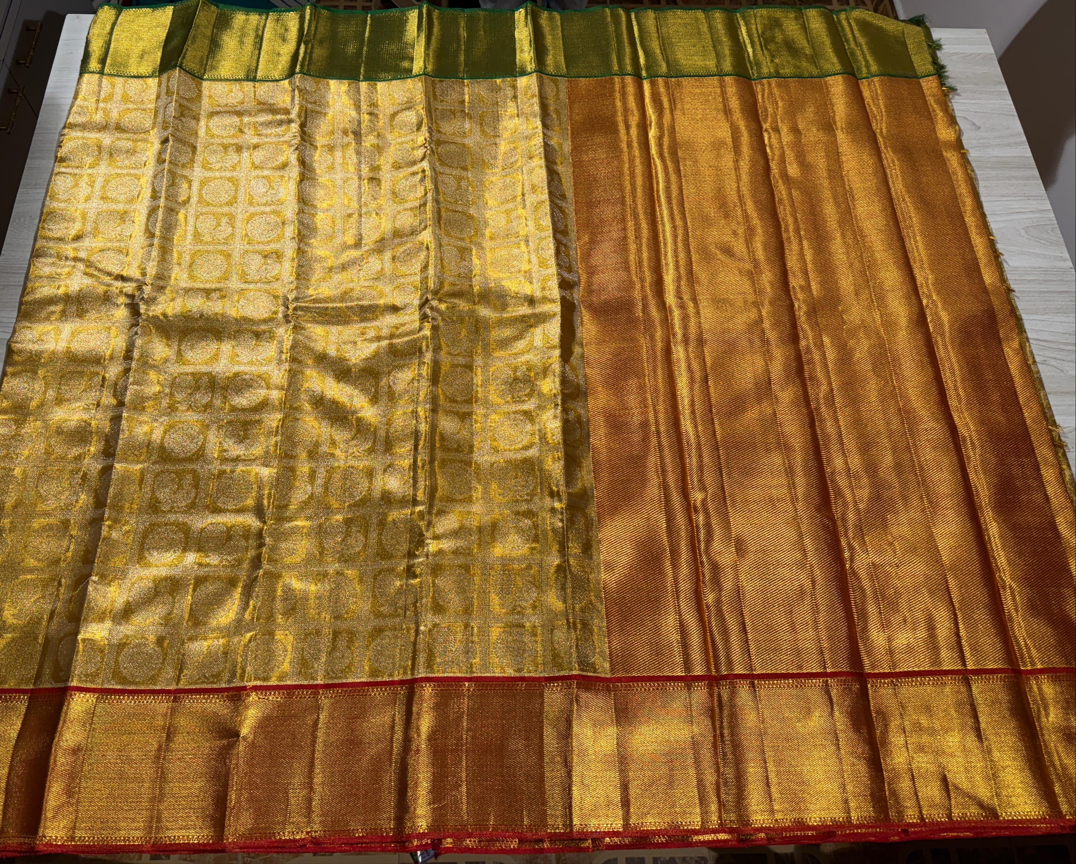 Classic Full Gold 1gm Zari Bridal Elegance Kanchipuram Handloom Silk Saree SS24021