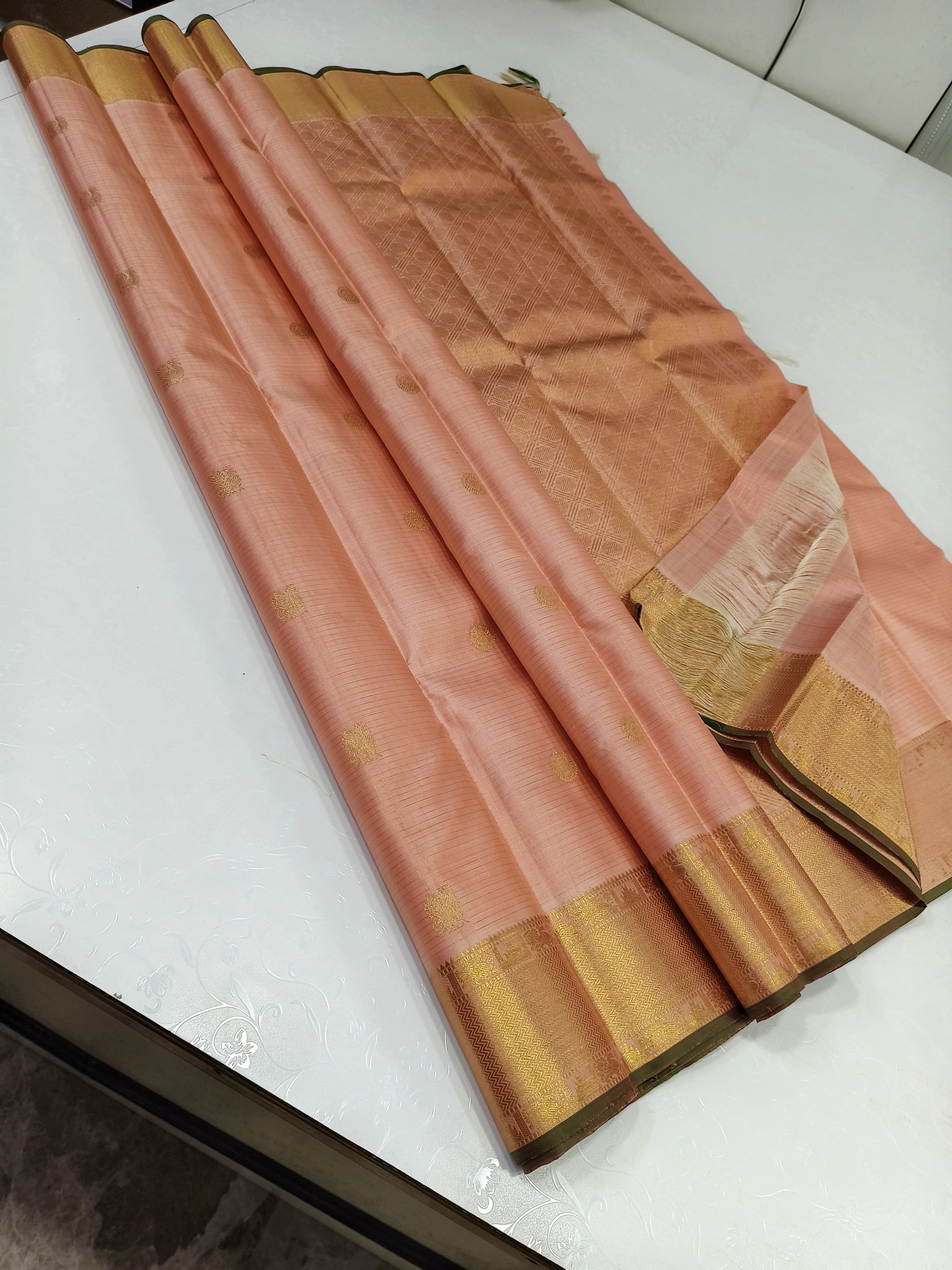 Classic Pastel Peach 2gm Zari Elegance Kanchipuram Handloom Silk Saree SS24317