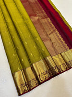 Load image into Gallery viewer, Classic Olive Green &amp; Barn Red Elegance Kanchipuram Handloom Silk Saree SS24327
