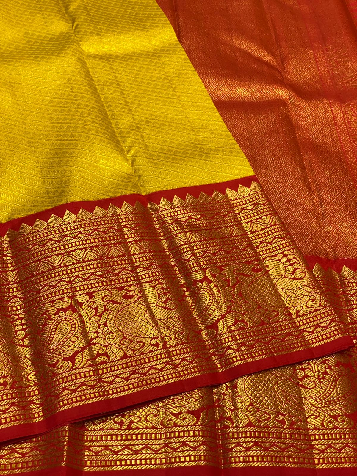 Classic Golden Yellow & Brick Red 3gm Zari Elegance Kanjivaram Handloom Silk Saree SS23411