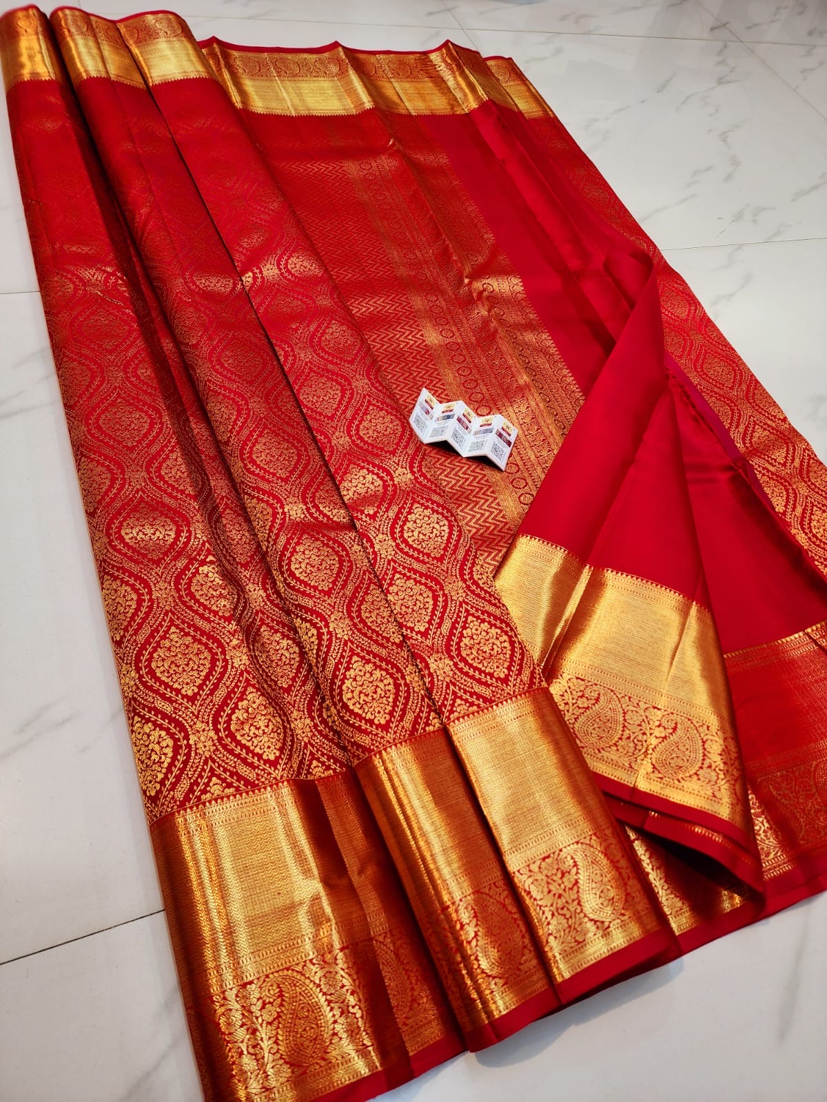Classic Red Bridal Elegance Kanchipuram Handloom Silk Saree SS26072