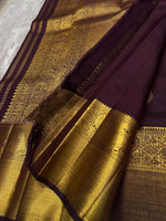 Load image into Gallery viewer, Classic Plum Bridal Elegance Kanchipuram Handloom Silk Saree SS27631
