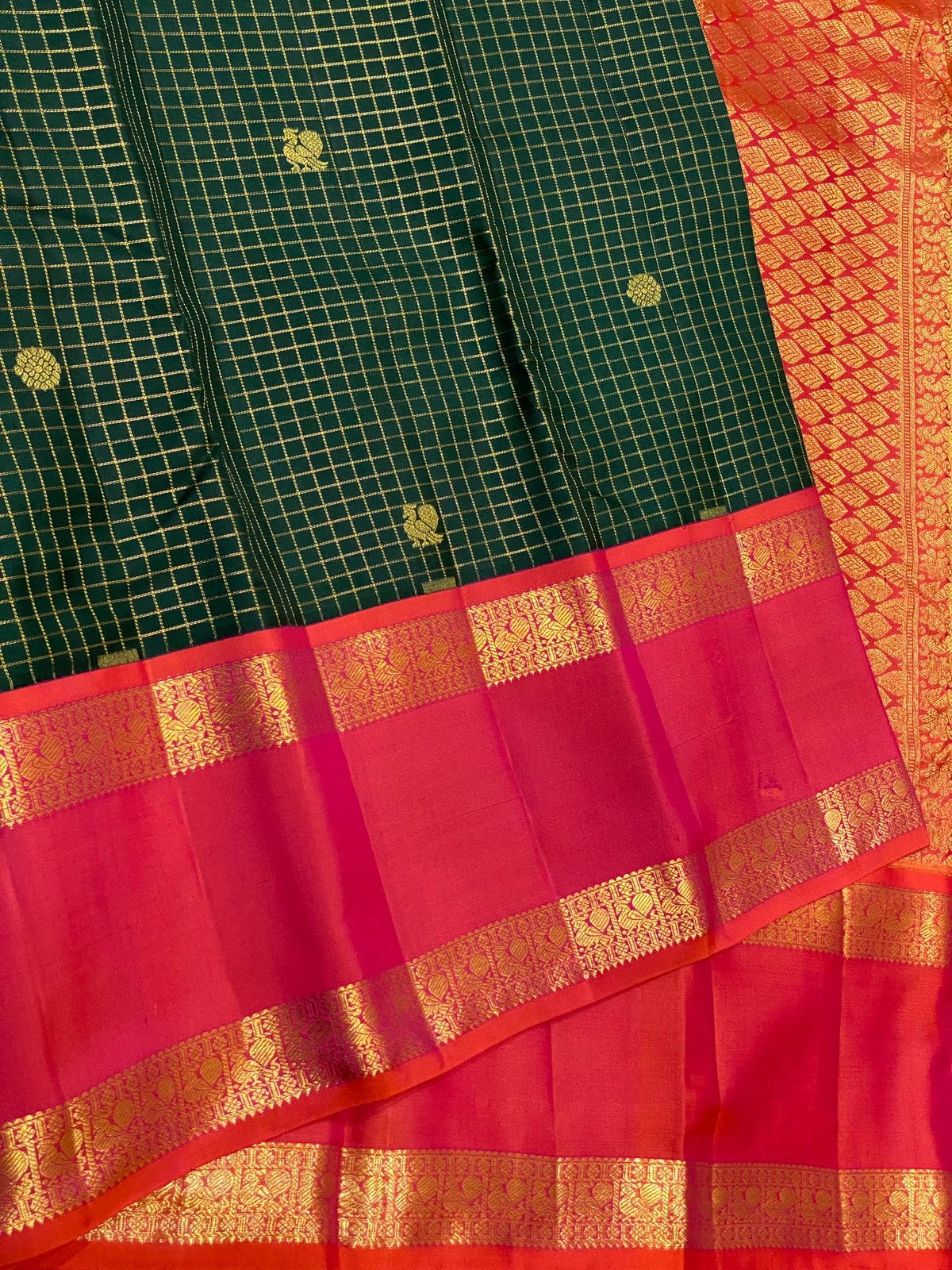 Classic Bottle Green & Brick Rose 2gm Zari Vaira Oosi Elegance Kanchipuram Handloom Silk Saree SS25330