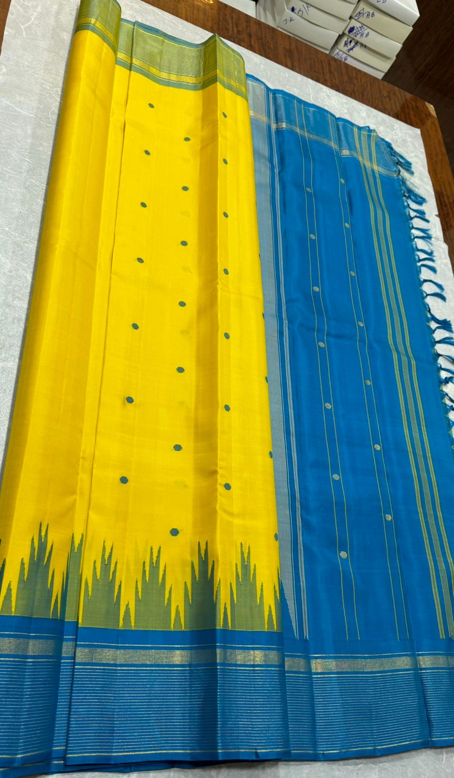 Sunny Yellow & Cerulean Blue Elegance Kanchipuram Handloom Silk Saree SS20536