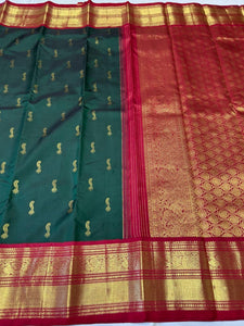 Classic Dark Green & Red 2gm Zari Elegance Kanchipuram Handloom Silk Saree SS23780