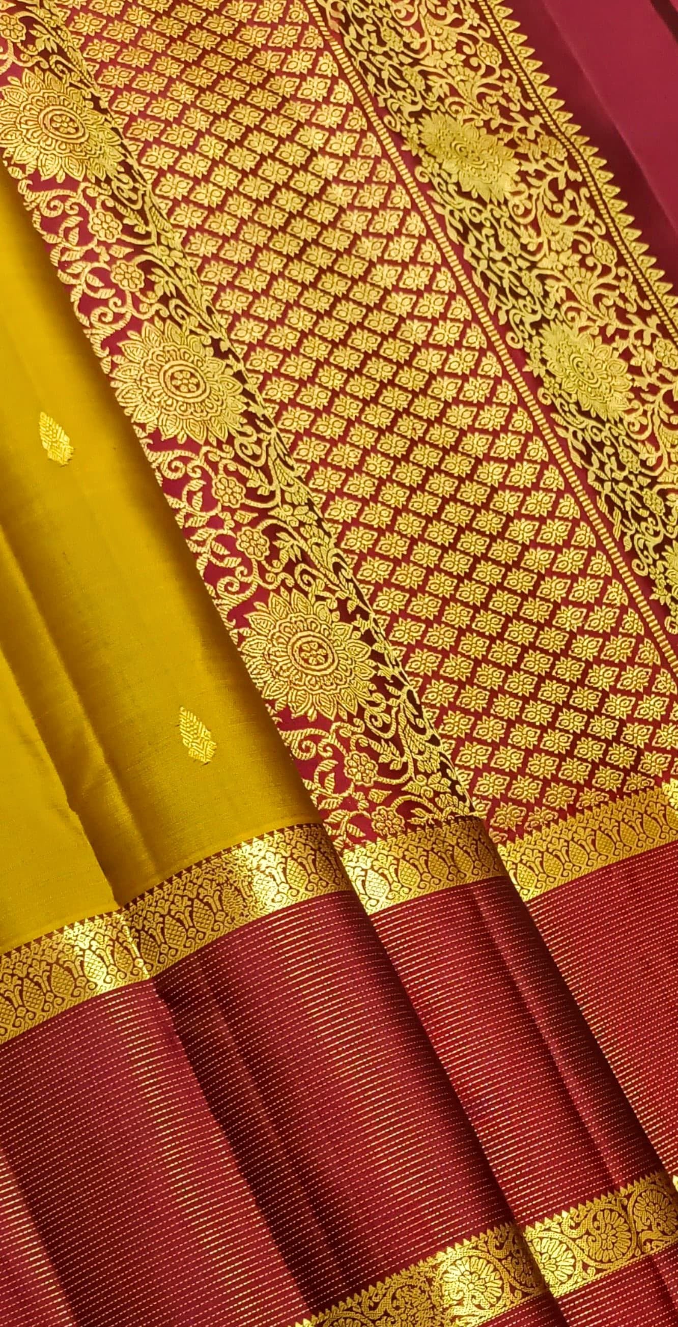 Classic Mustard & Maroon 2gm Zari Vaira Oosi Elegance Kanchipuram Handloom Silk Saree SS25336