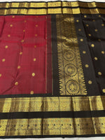 Load image into Gallery viewer, Classic Maroon &amp; Brown 2gm Zari Kanchipuram Handloom Silk Saree SS25950
