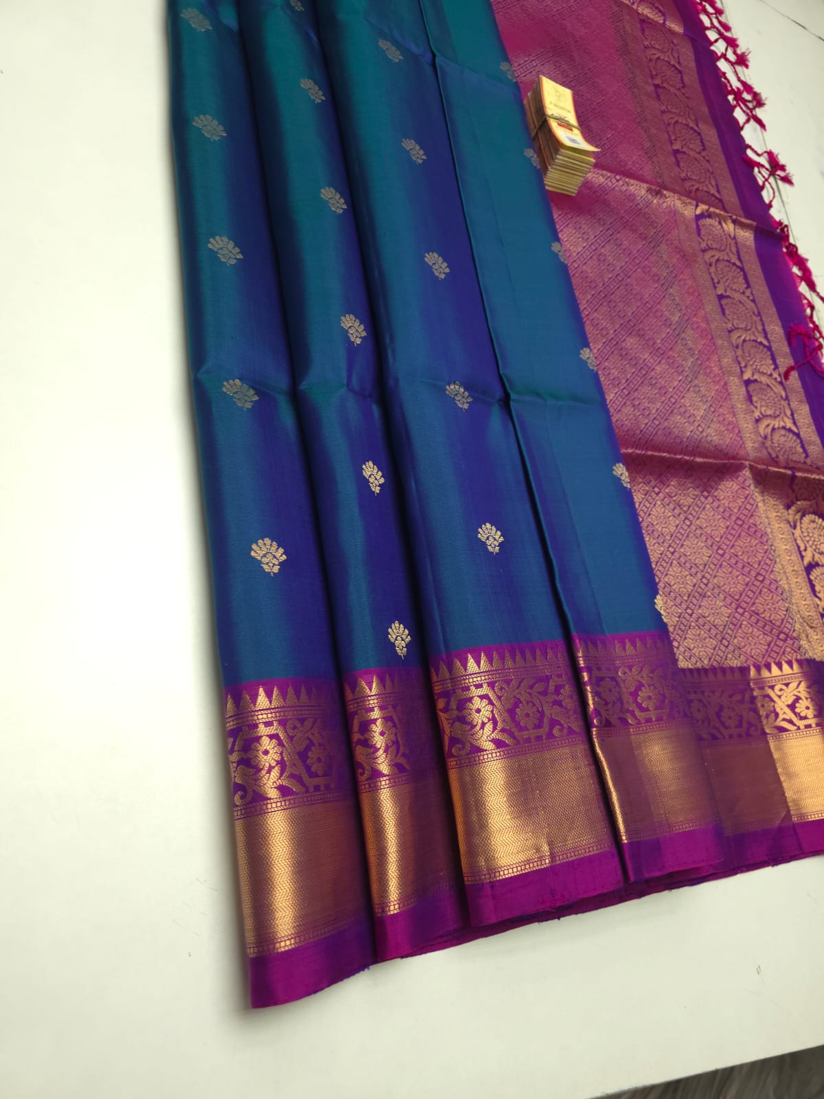 Classic Peacock Blue & Fuchsia Double Warp Elegance Handloom Soft Silk Saree SS26689