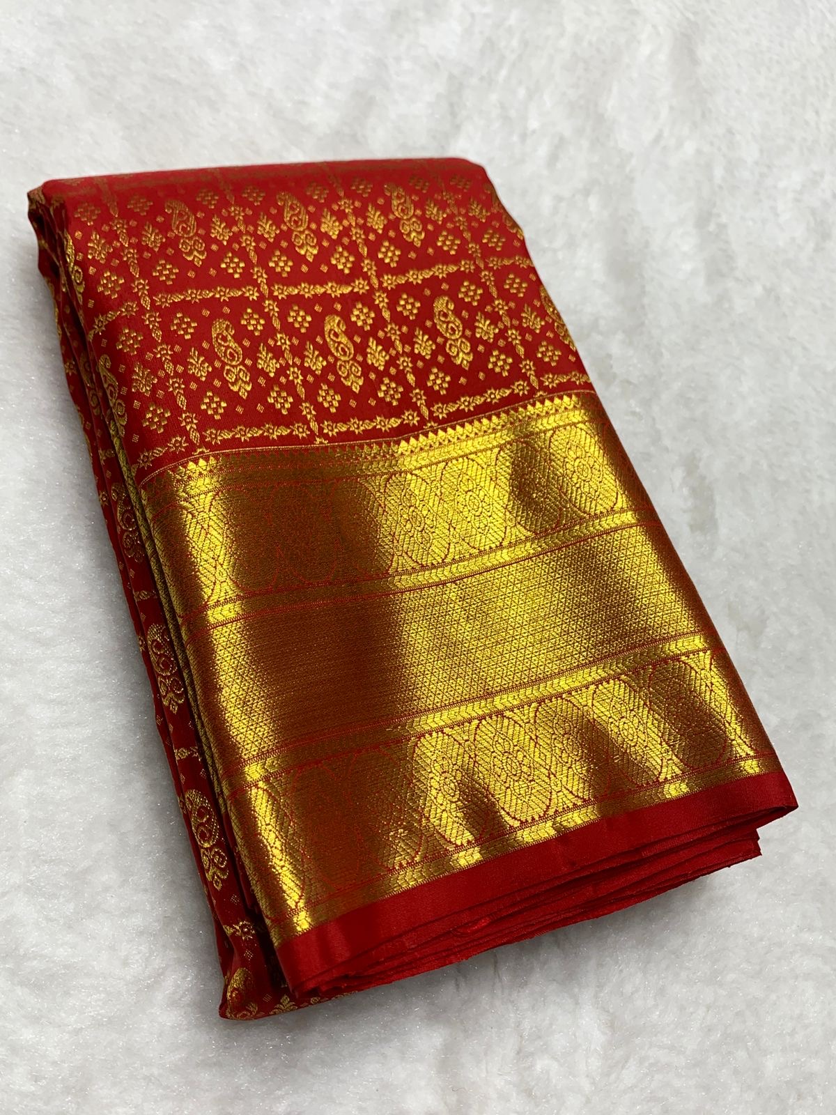 Classic Vermillion Red 2gm Zari Bridal Elegance Kanchipuram Handloom Silk Saree SS22875