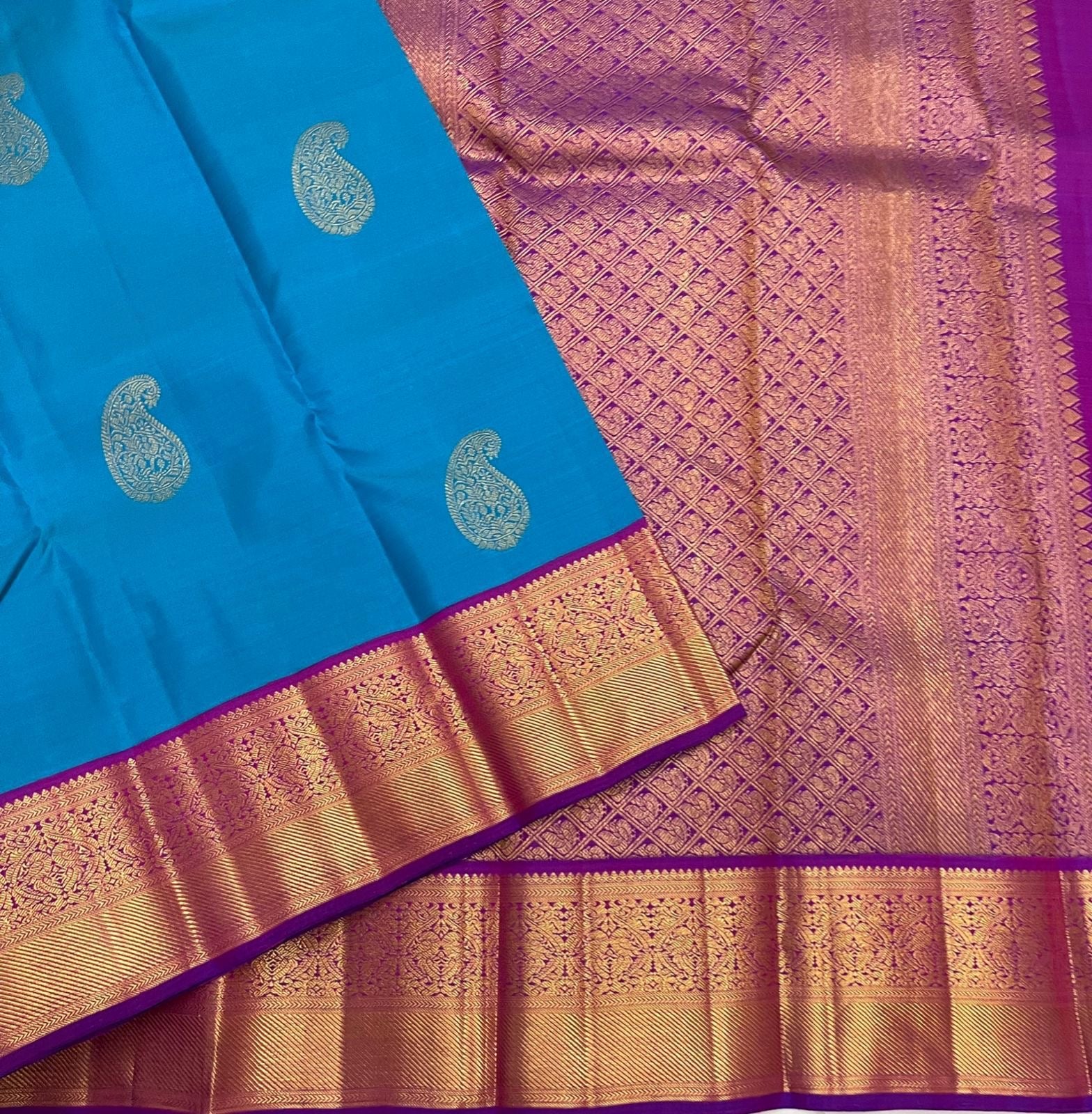 Classic Azure Blue & Berry Purple 1gm Zari Korvai Elegance Kanchipuram Handloom Silk Saree SS24455