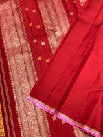 Load image into Gallery viewer, Classic Carmine Red 2gm Zari Kanchipuram Handloom Silk Saree SS26100
