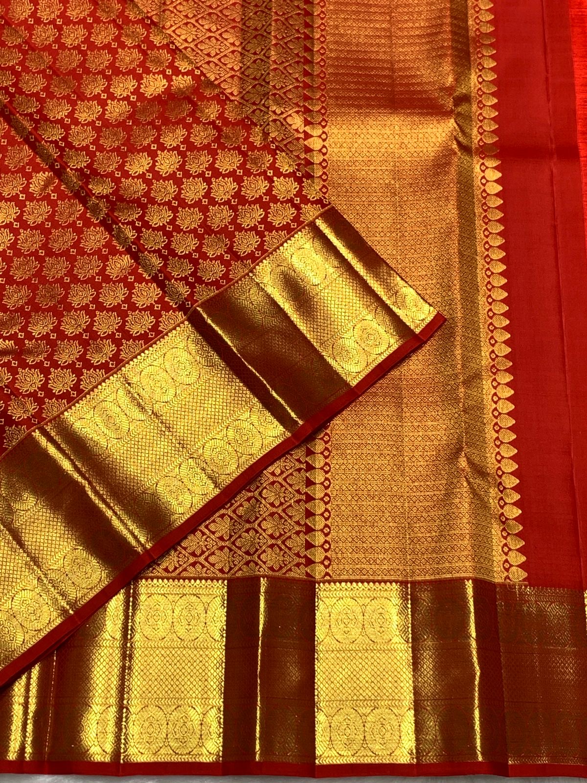 Classic Deep Orange 2gm Zari Bridal Elegance Kanchipuram Handloom Silk Saree SS25449