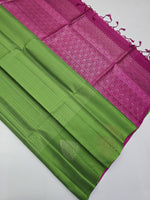 Load image into Gallery viewer, Classic Spring Green &amp; Onion Pink Elegance Handloom Soft Silk Saree SS25668
