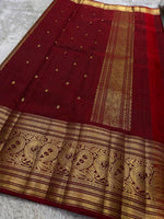Load image into Gallery viewer, Classic Cherry Red Kanchipuram Handloom Silk Saree SS26838
