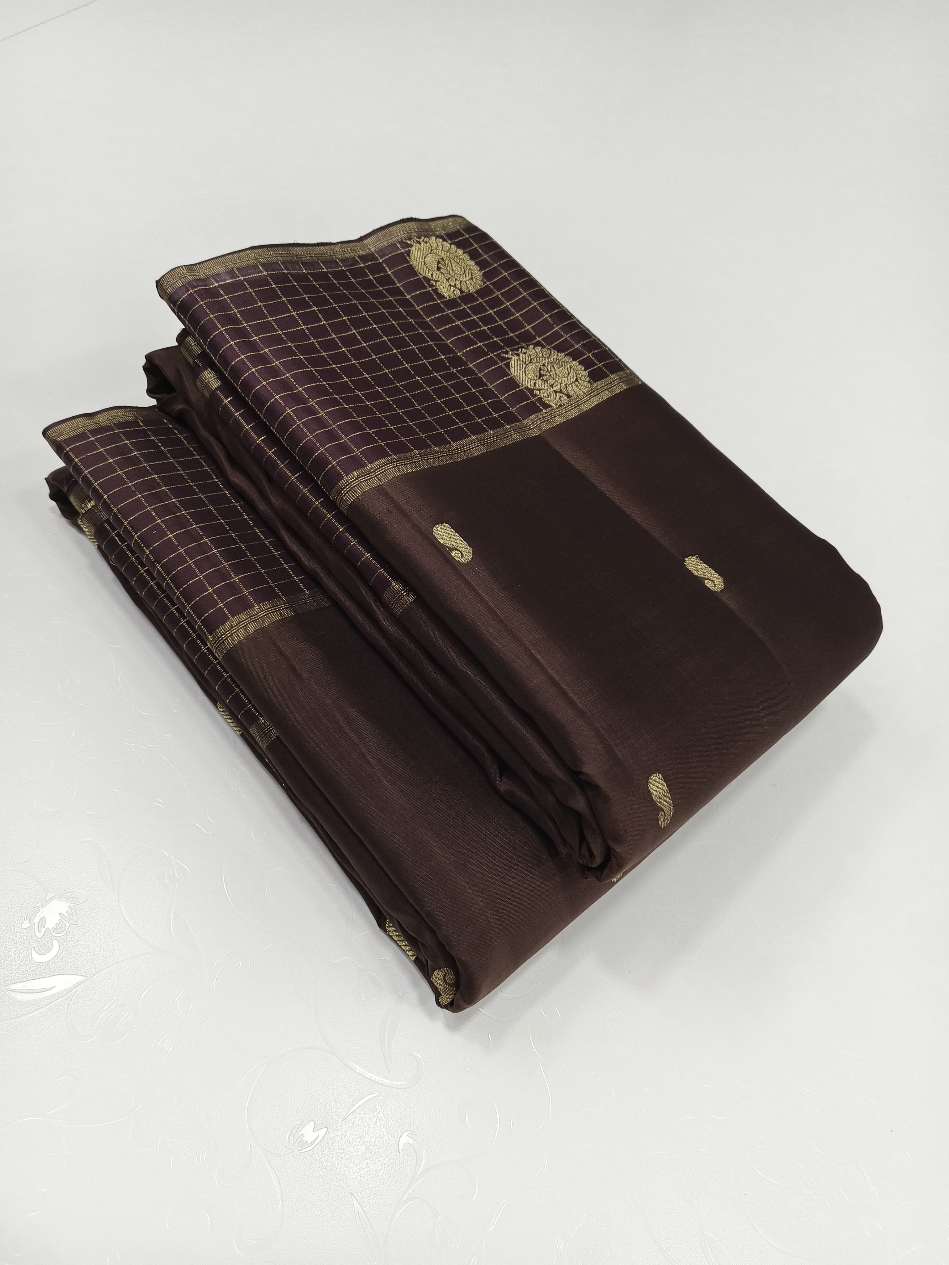 Classic Dark Chocolate 2gm Zari Vintage Elegance Kanchipuram Handloom Silk Saree SS25261