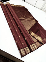 Load image into Gallery viewer, Classic Pecan Brown 2gm Zari Kanchipuram Handloom Silk Saree SS26419
