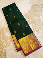 Load image into Gallery viewer, Classic Bottle Green &amp; Dark Pink 2gm Zari Korvai Elegance Kanchipuram Handloom Silk Saree SS28300
