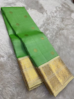 Load image into Gallery viewer, Classic Lime Green &amp; Cream Elegance Kanchipuram Handloom Silk Saree SS27213
