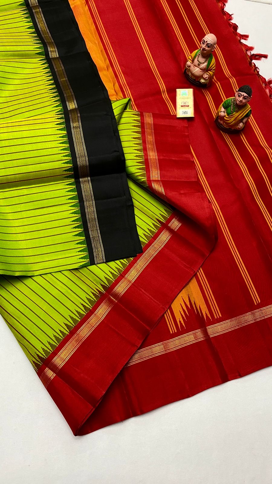Classic Spring Green Chilli Red & Black Kanchipuram Handloom Silk Saree SS25847