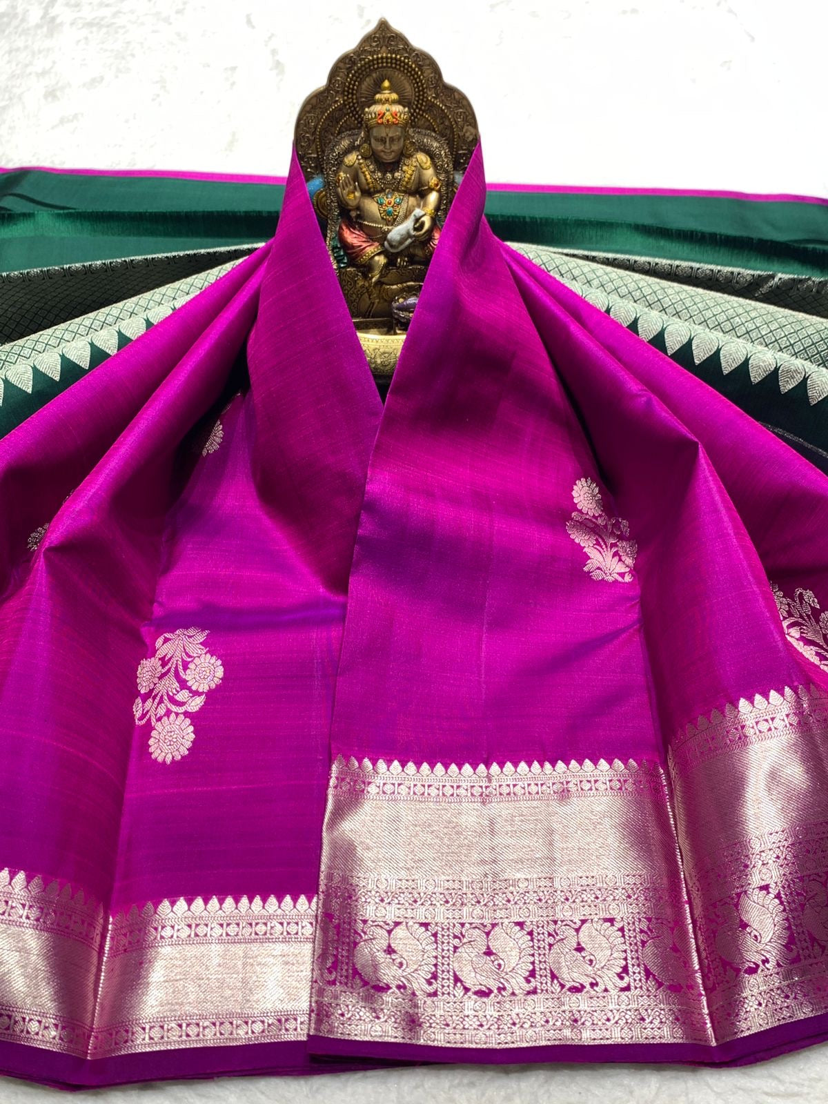 Classic Vadamalli & Emerald Green 2gm Zari Kanchipuram Handloom Silk Saree SS25820