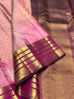 Load image into Gallery viewer, Classic Creamy Pink 2gm Zari Elegance Kanchipuram Handloom Silk Saree SS25366
