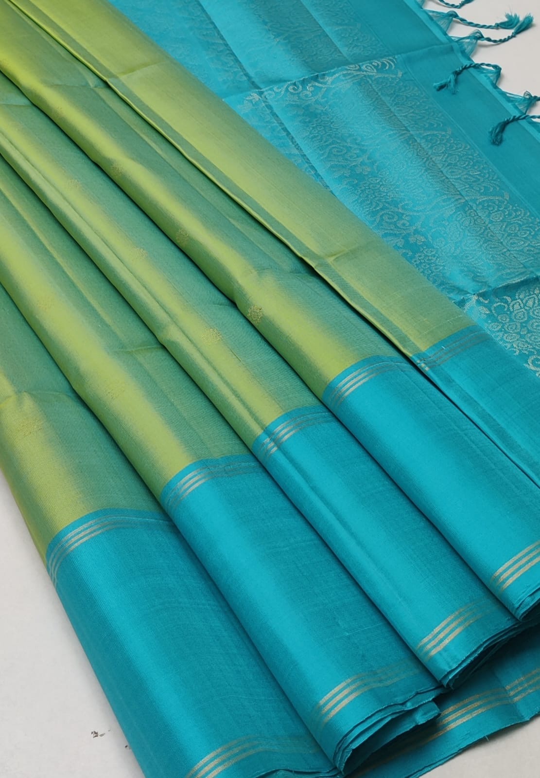 Classic Light Green & Ice Blue Elegance Handloom Soft Silk Saree SS24493