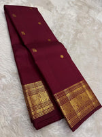 Load image into Gallery viewer, Classic Garnet Red Bridal Elegance Kanchipuram Handloom Silk Saree SS27189
