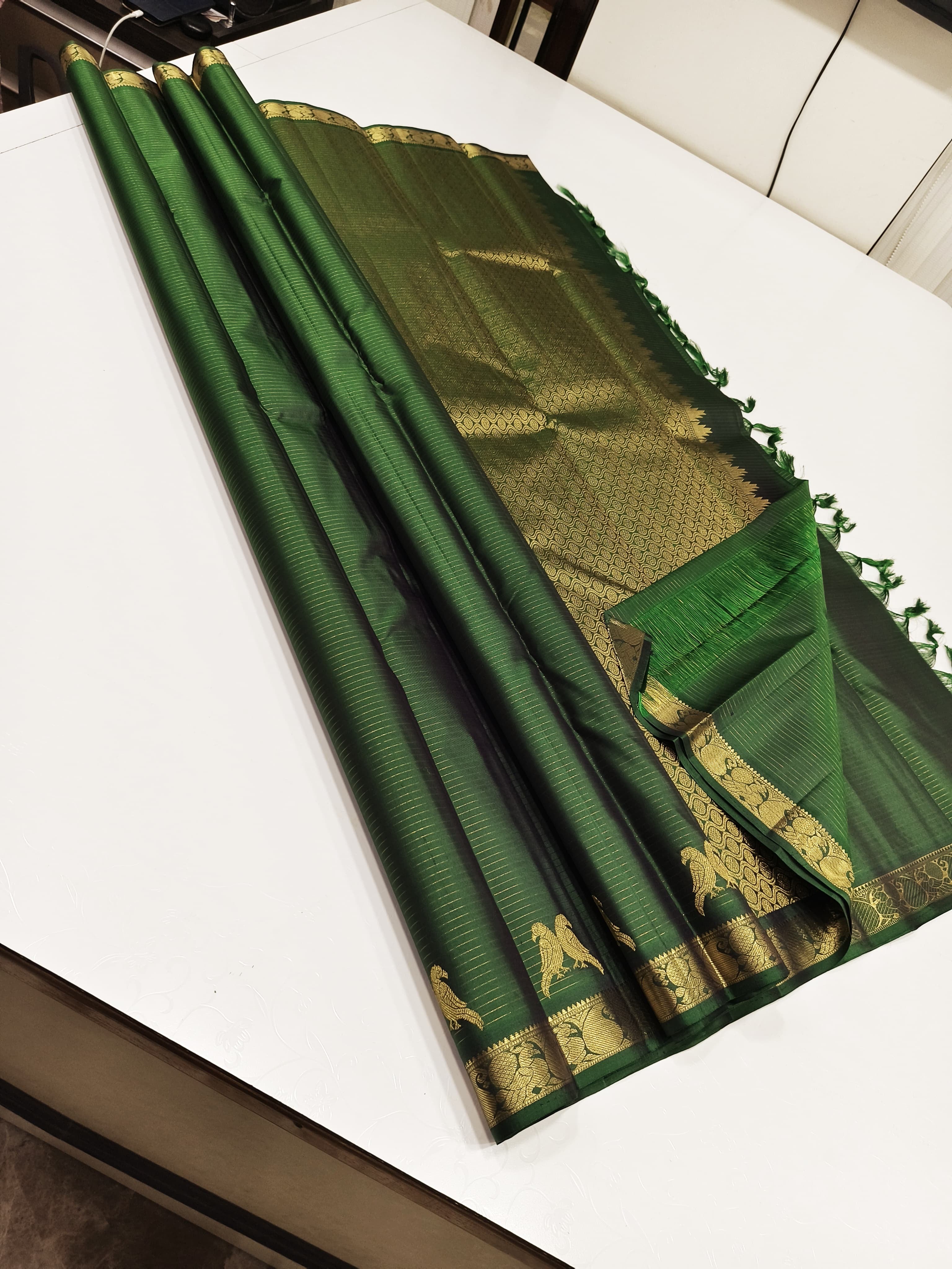 Classic Bottle Green 2gm Zari Kanchipuram Handloom Silk Saree SS26237