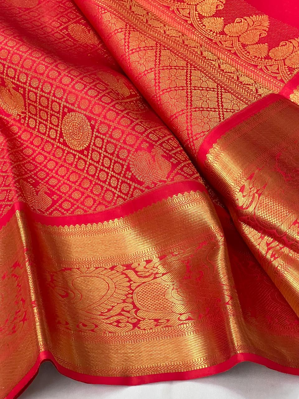Classic Scarlet Red 2gm Zari Bridal Elegance Kanchipuram Handloom Silk Saree SS25253