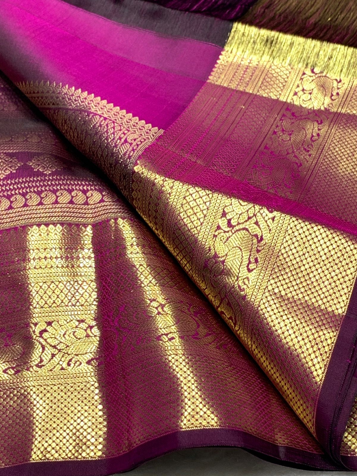 Classic Wine Red 2gm Zari Bridal Elegance Kanchipuram Handloom Silk Saree SS24103