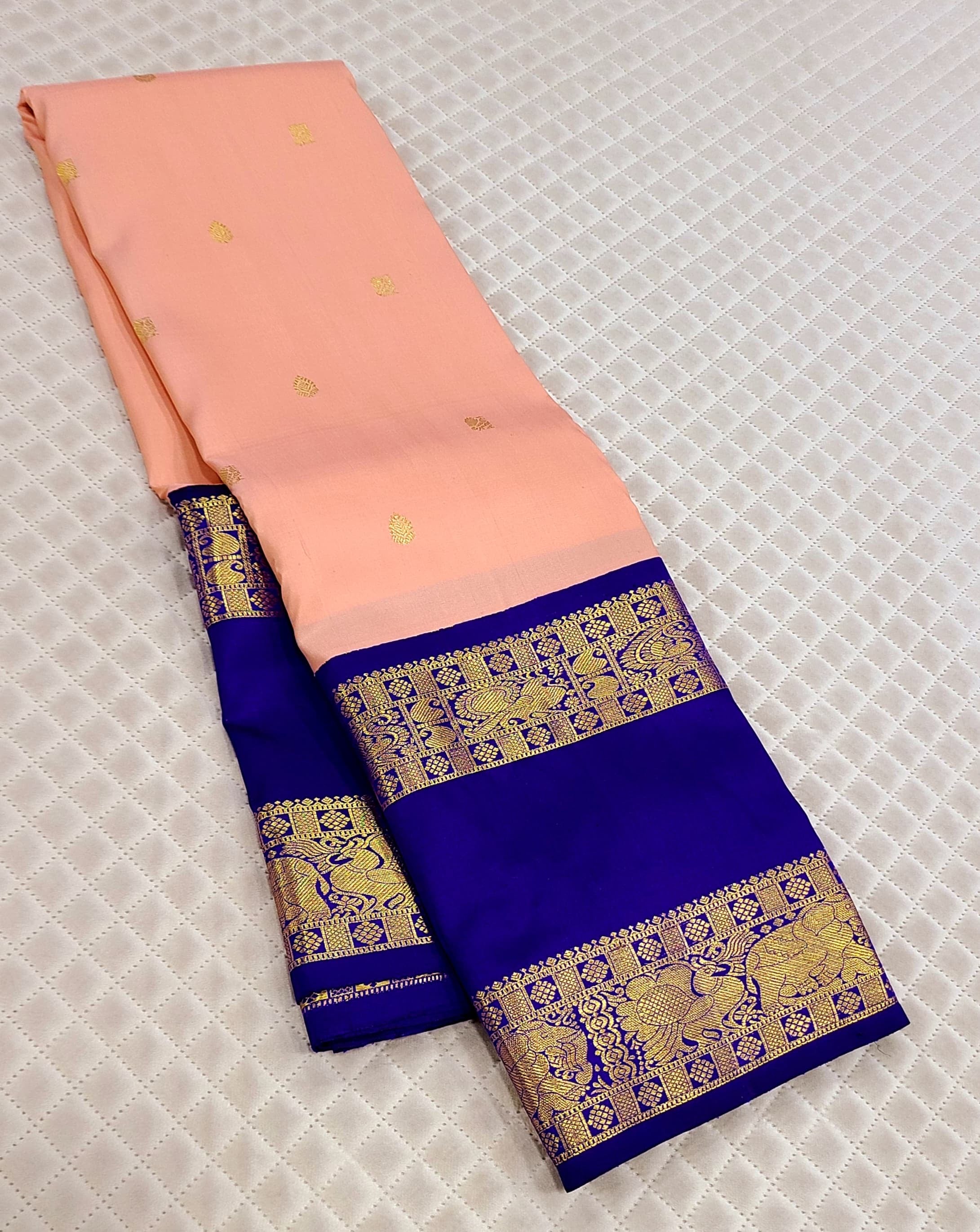 Classic Peach & Royal Blue 2gm Zari Kanchipuram Handloom Silk Saree SS26191