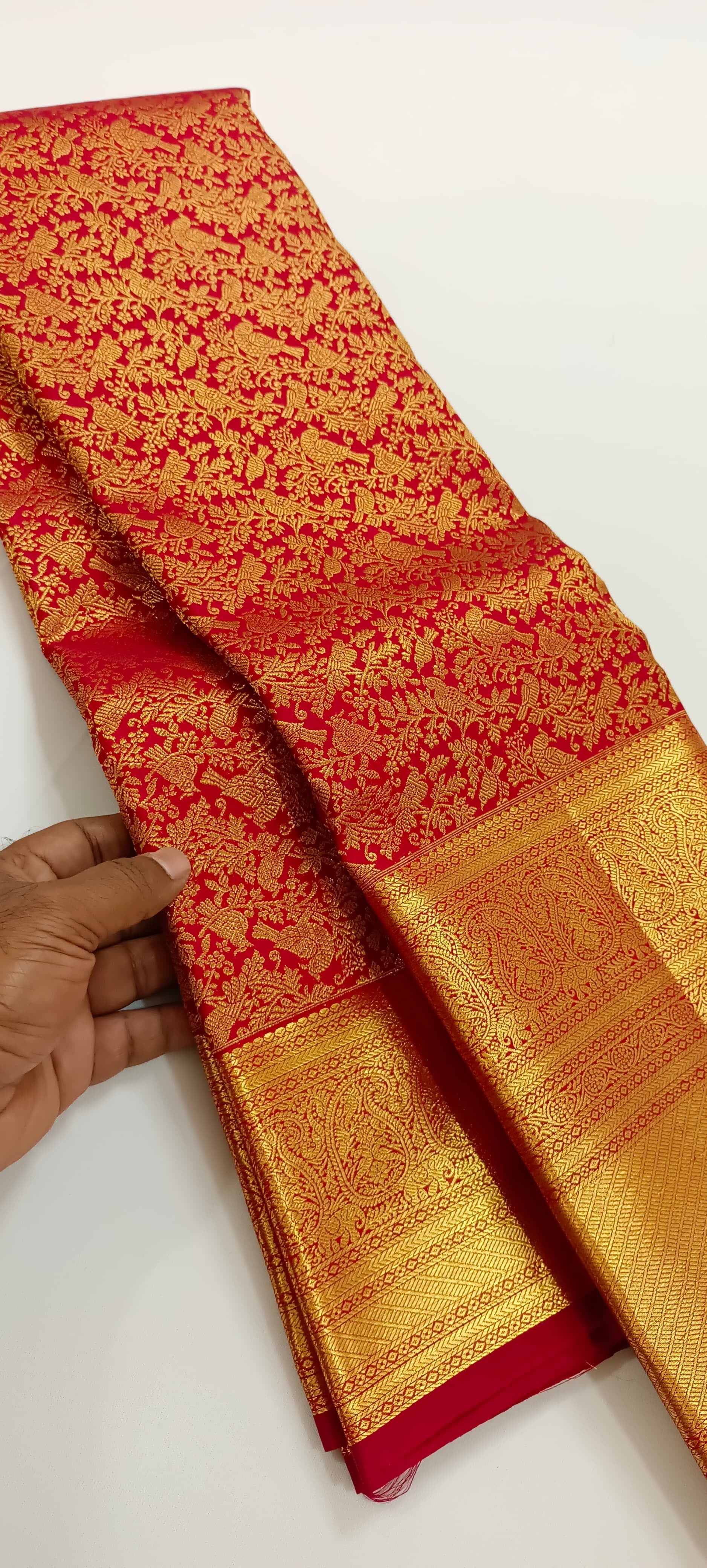 Classic Chilli Red Bridal Elegance Kanchipuram Handloom Silk Saree SS24186