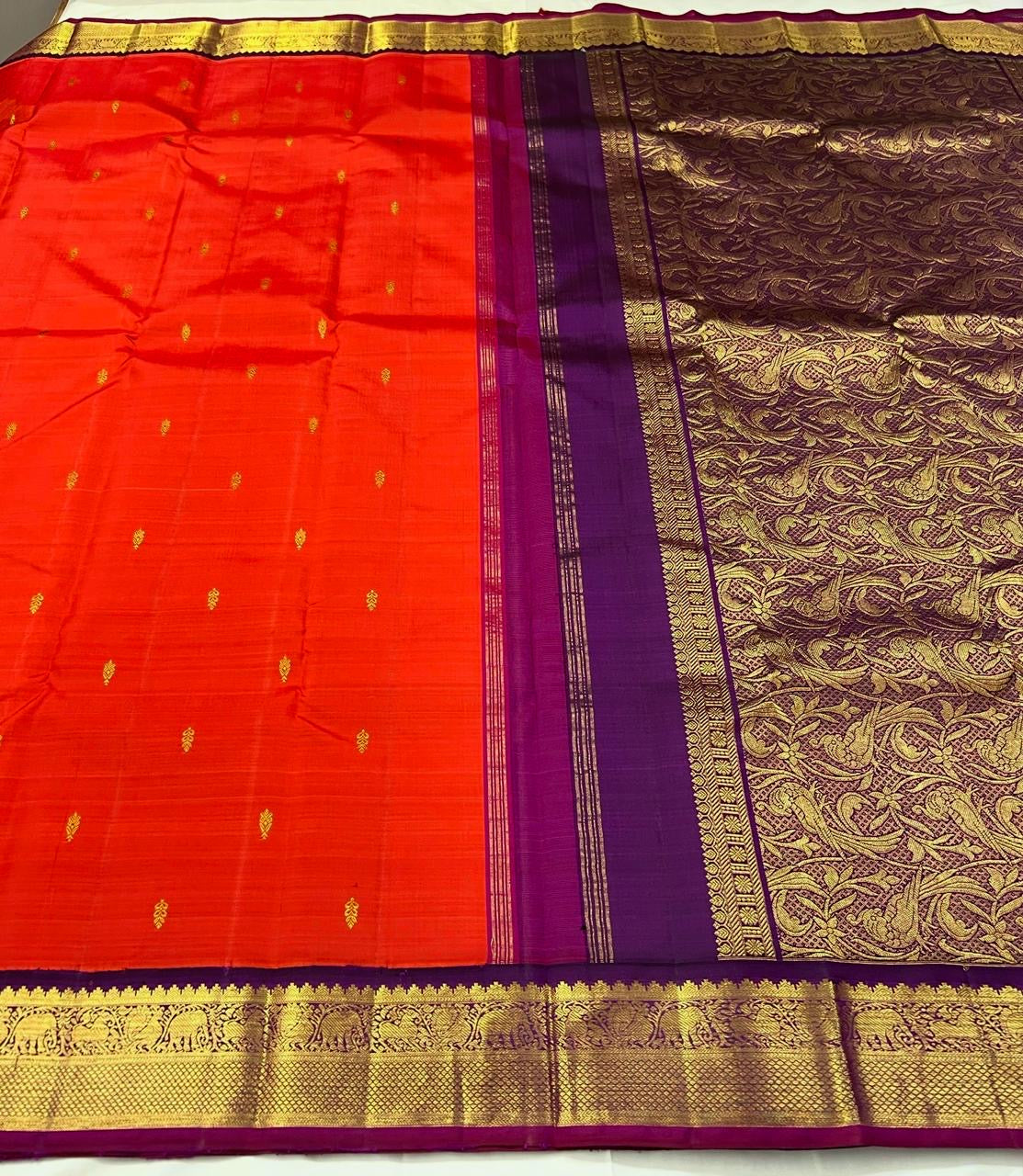 Classic Fiery Orange & Violet 2gm Zari Kanchipuram Handloom Silk Saree SS25629