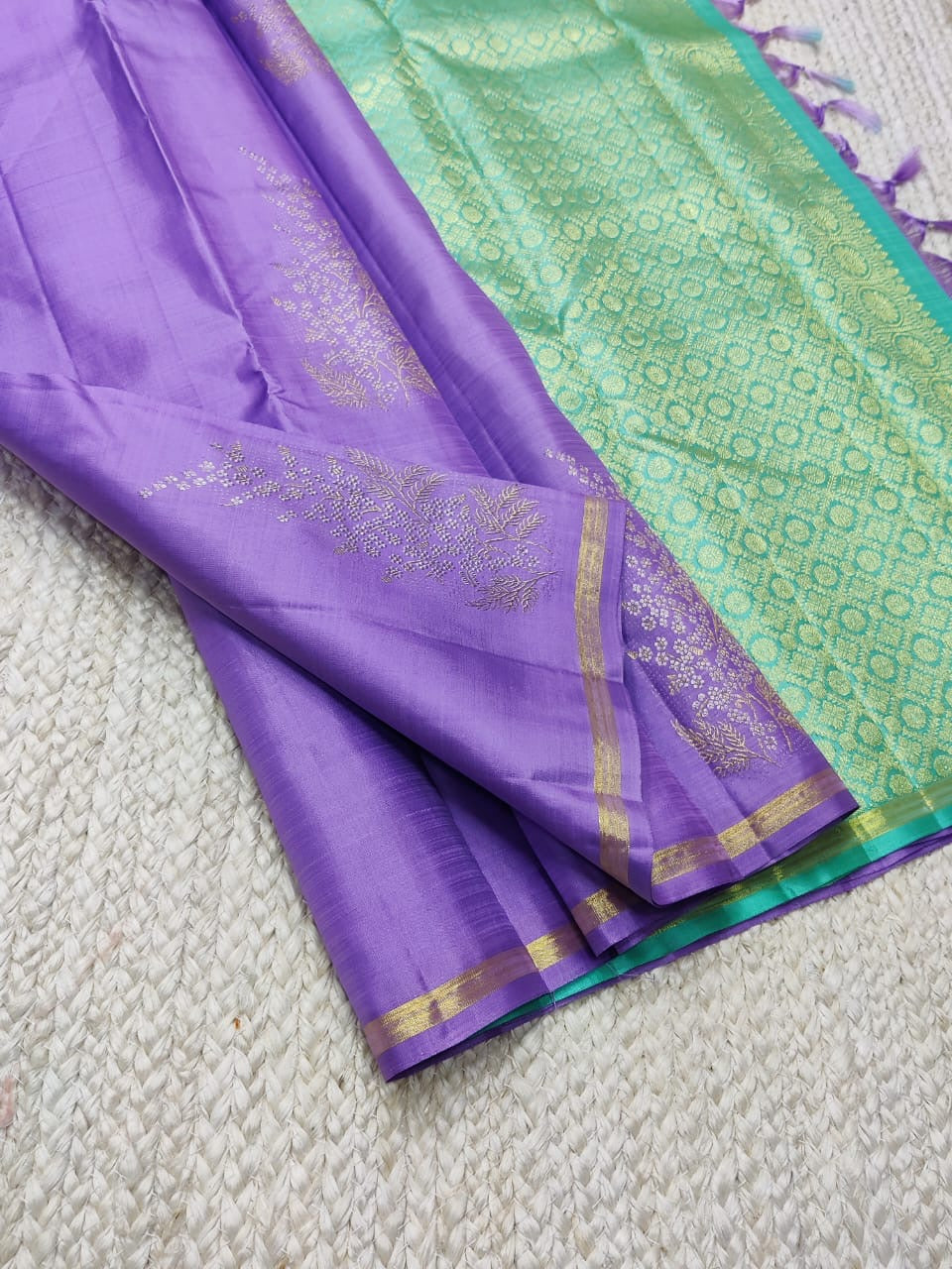 Classic Lavender & Turquoise Green Elegance Kanchipuram Handloom Silk Saree SS24088