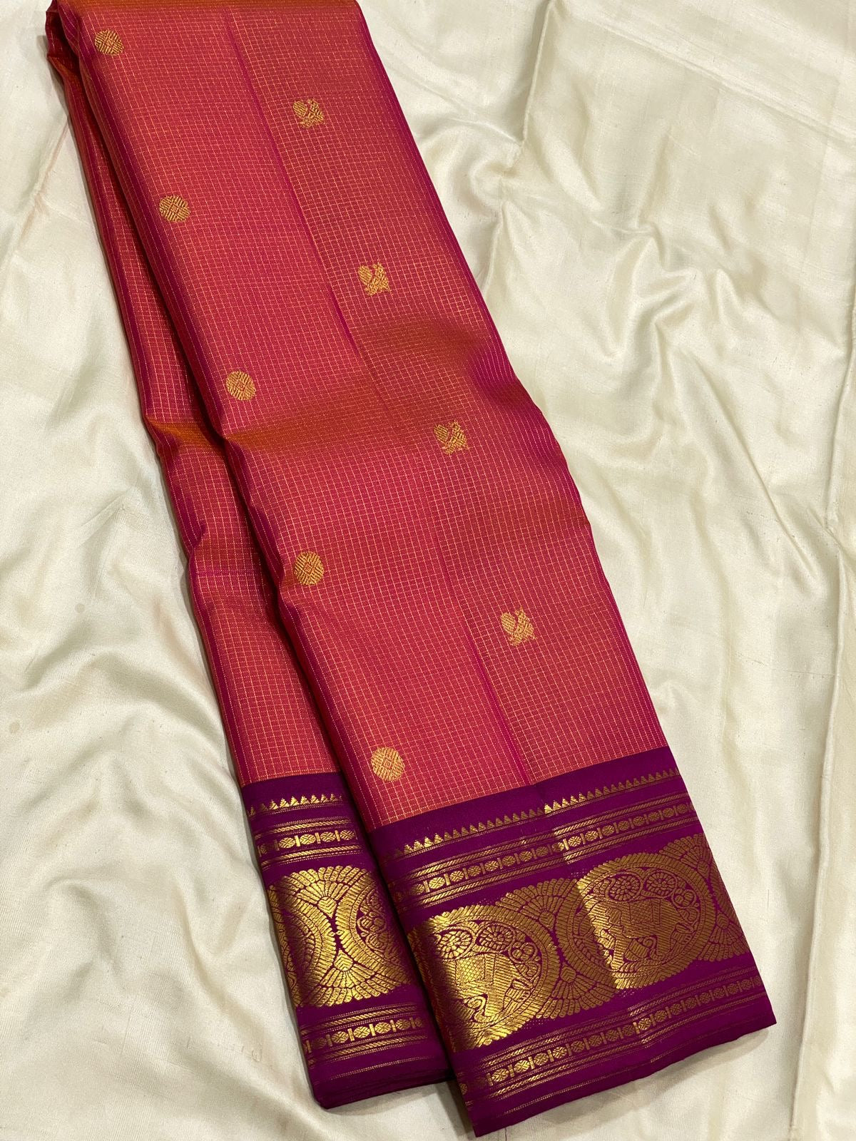 Classic Pinkish Orange & Plum 2gm Zari Vaira Oosi Elegance Kanchipuram Handloom Silk Saree SS25326