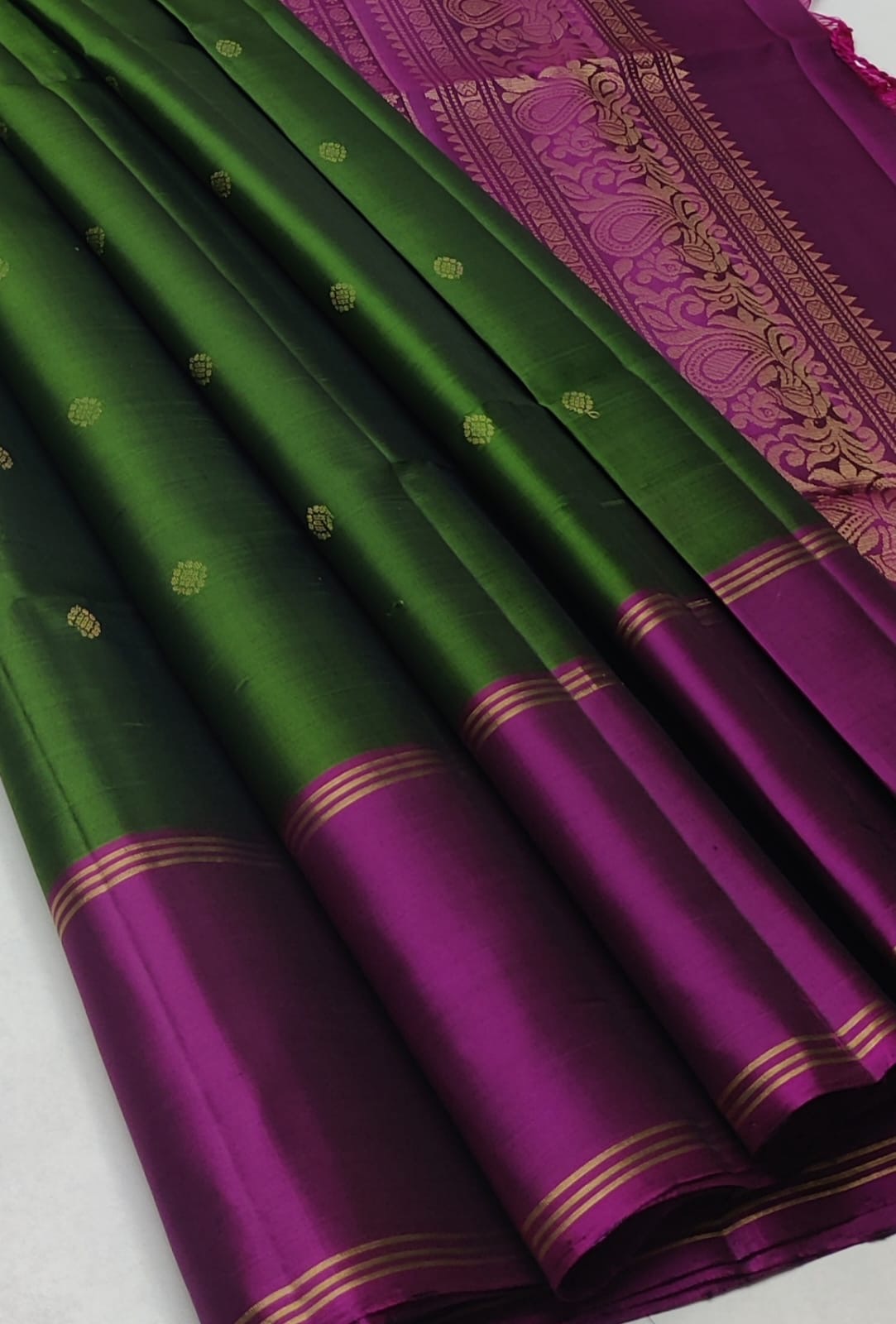 Classic Green & Wine Elegance Handloom Soft Silk Saree SS24494