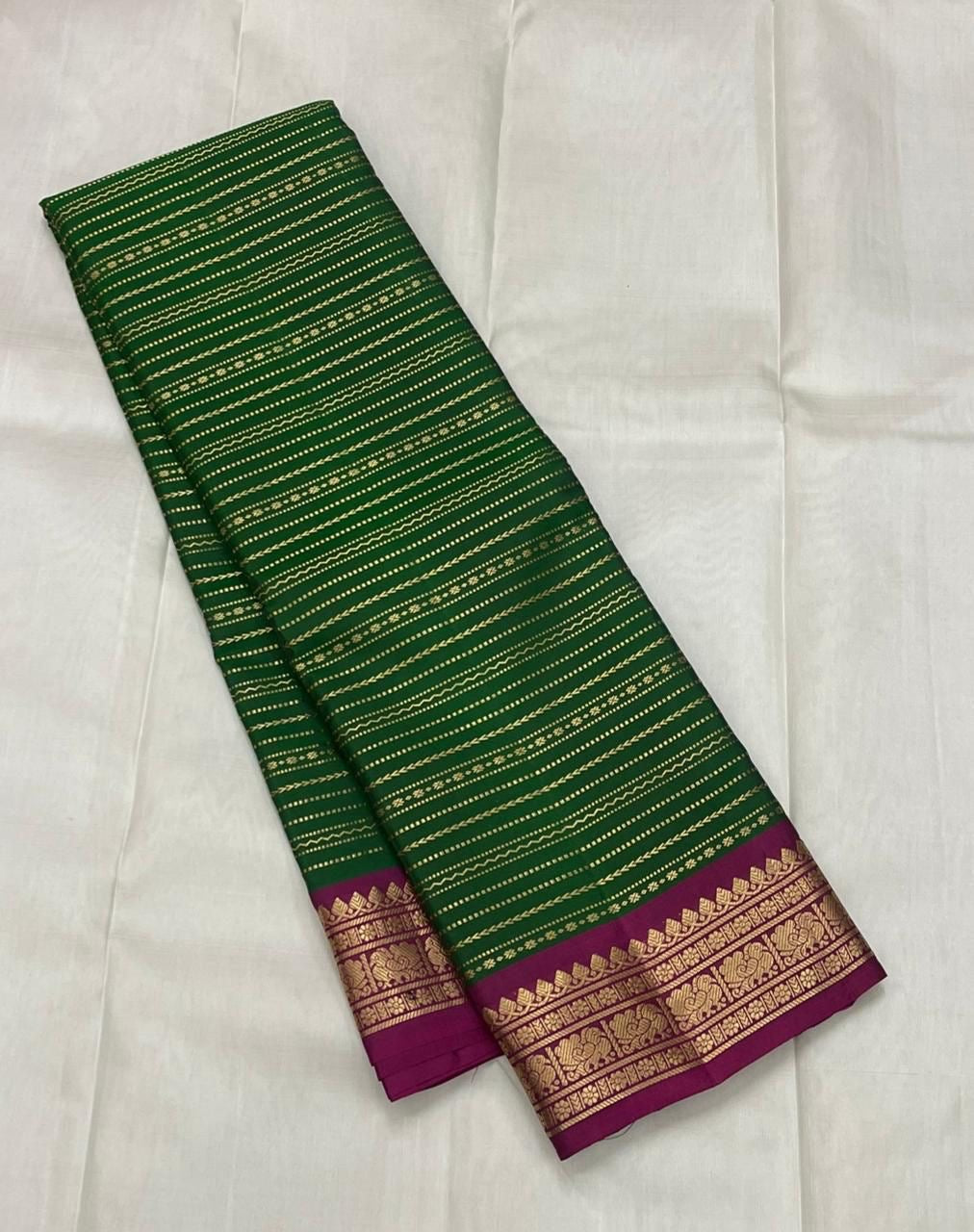 Classic Bottle Green & Wine Red Elegance Kanchipuram Handloom Silk Saree SS24456