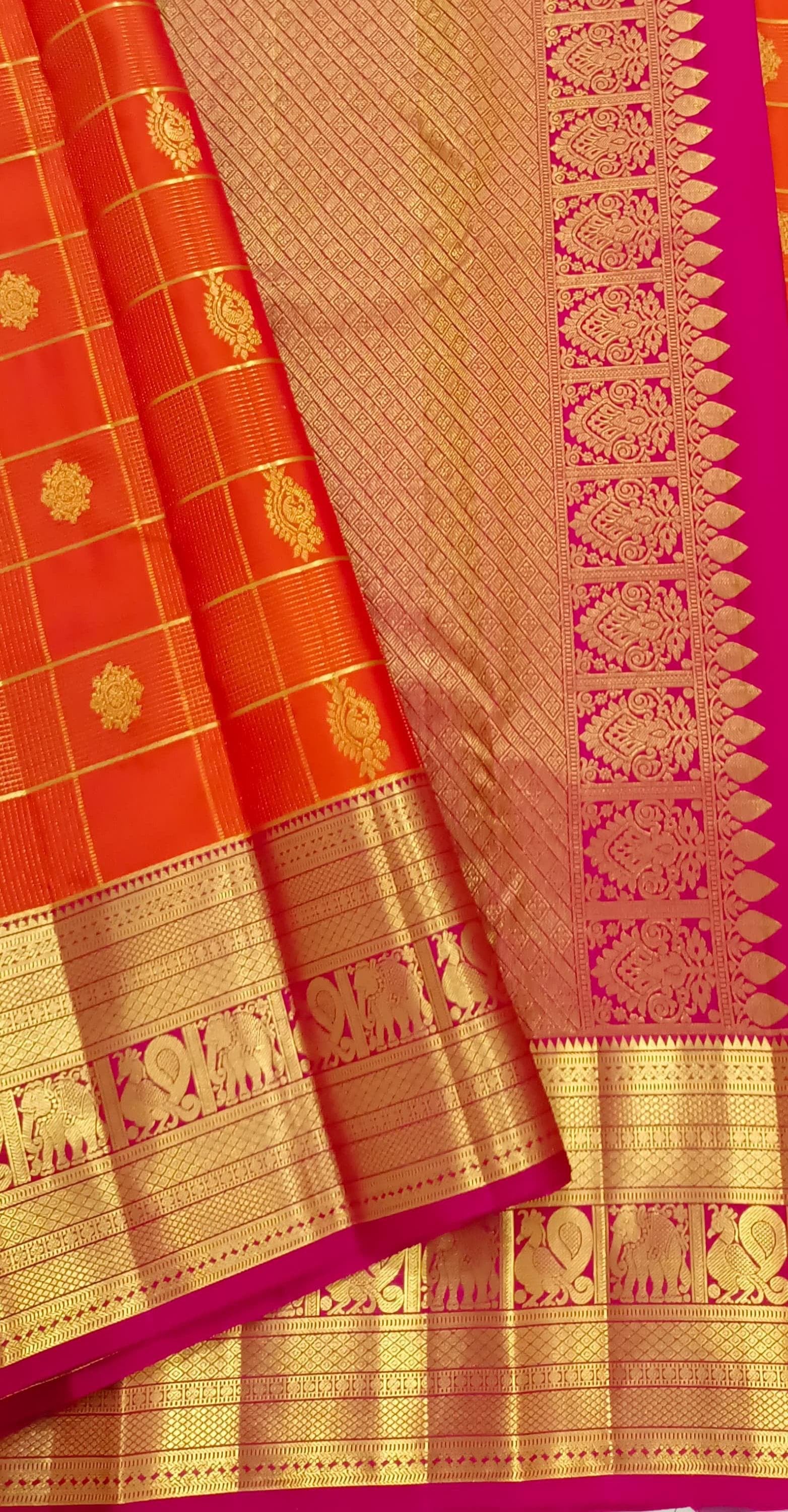 Classic Orange & Rani Pink 2gm Zari Vaira Oosi Elegance Kanchipuram Handloom Silk Saree SS25268