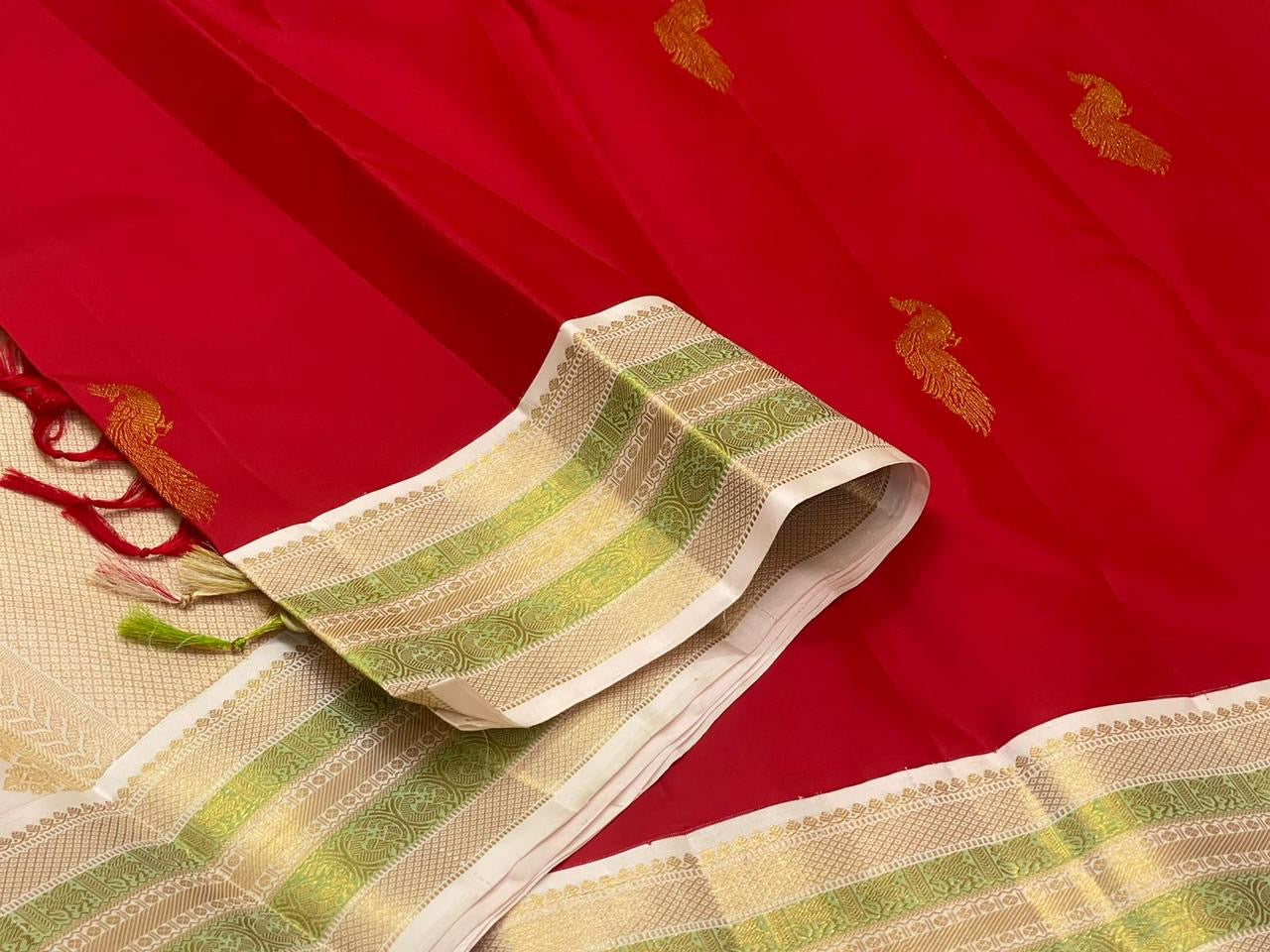 Classic Scarlet Red & Pastel Pink 2gm Zari Elegance Kanchipuram Handloom Silk Saree SS23683