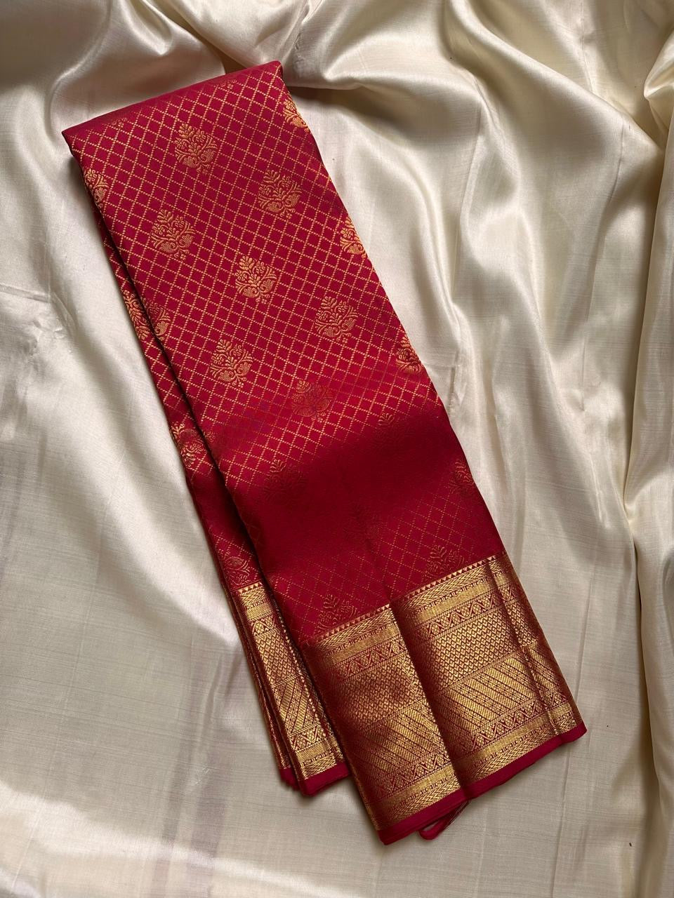 Classic Ruby Pink 3gm Gold Zari Bridal Elegance Kanchipuram Handloom Silk Saree SS23615