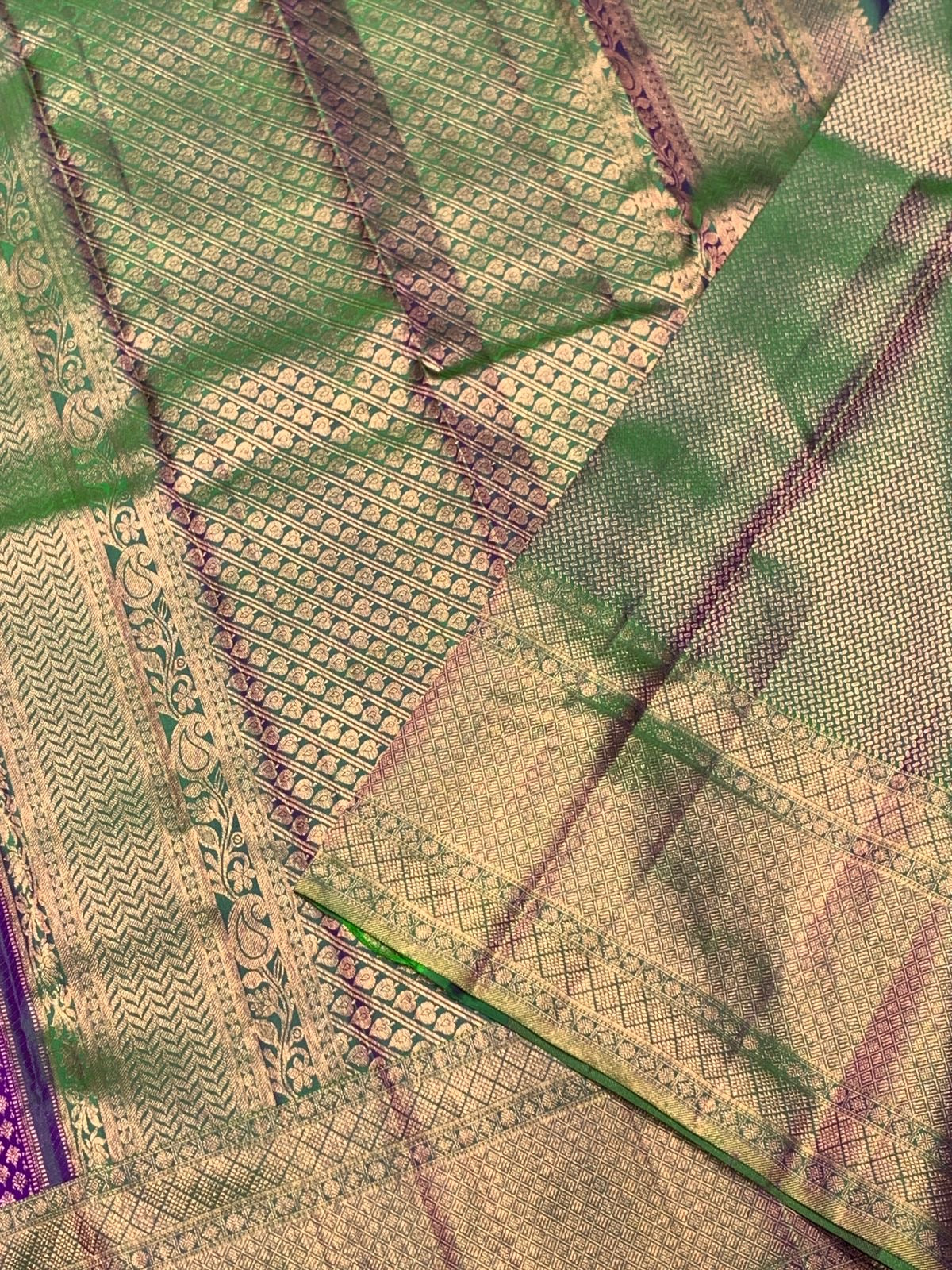 Classic Purple Violet & Green 2gm Zari Elegance Kanchipuram Handloom Silk Saree SS25438