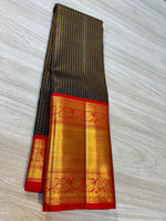 Load image into Gallery viewer, Classic Rich Black &amp; Chilli Red 2gm Zari Bridal Elegance Kanchipuram Handloom Silk Saree SS24661
