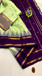 Load image into Gallery viewer, Classic Light Green &amp; Vadamalli Kanchipuram Handloom Silk Saree SS26259
