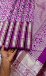Load image into Gallery viewer, Classic Vadamalli &amp; Silver Kanchipuram Handloom Silk Saree SS25938

