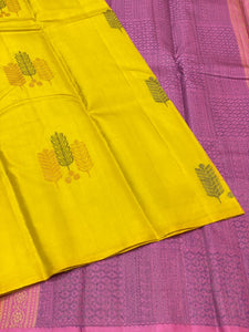 Classic Gold & Creamy Pink 1gm Zari Elegance Kanchipuram Handloom Silk Saree SS23547