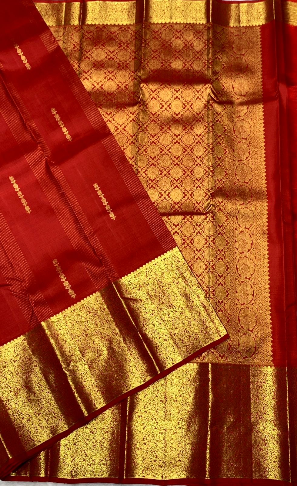 Classic Brick Red 2gm Zari Elegance Kanchipuram Handloom Silk Saree SS23559